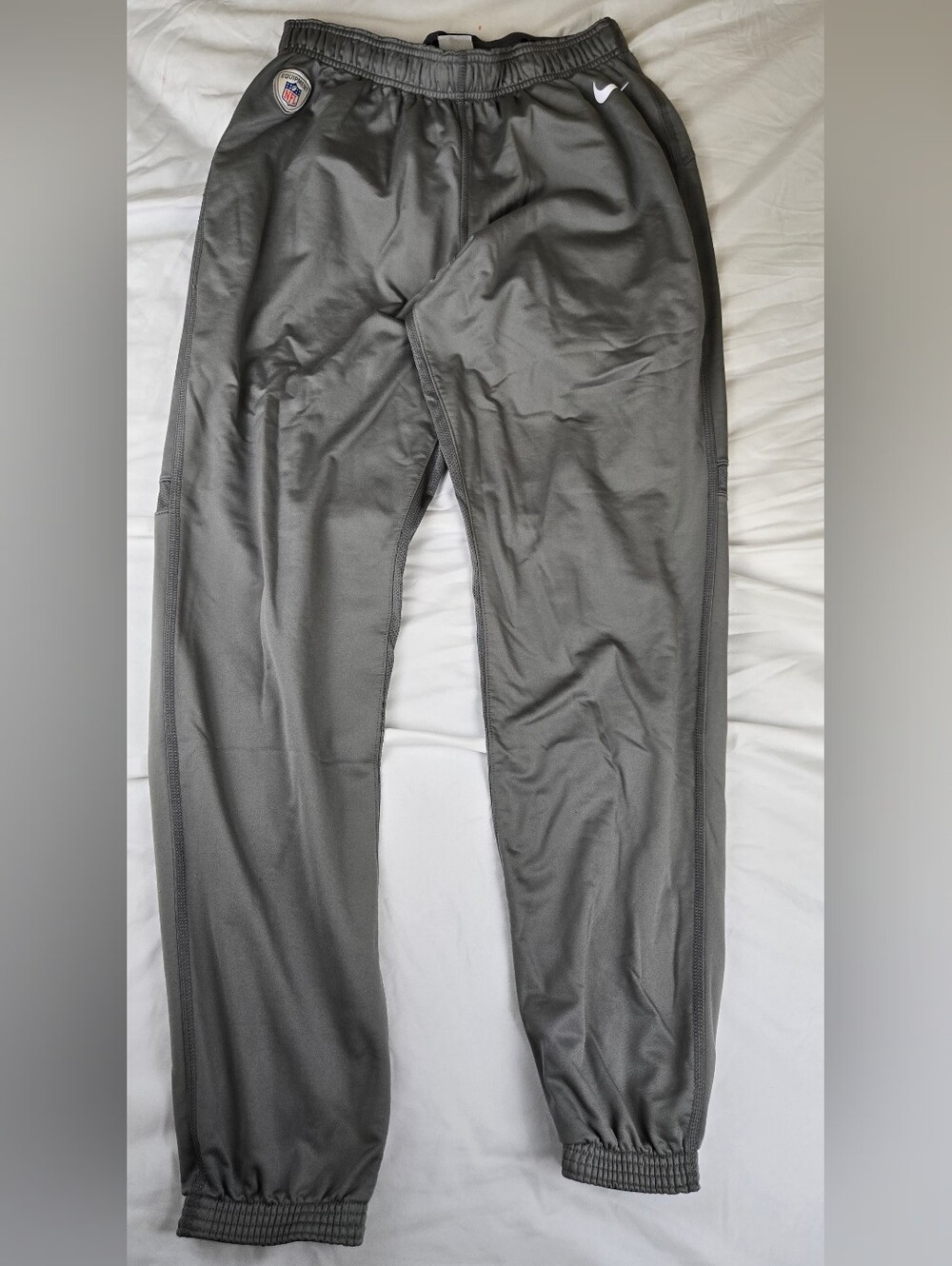 Nike NFL Equipment Dri-FIT Training Pants Gray Men's Medium Athletic Joggers Zip